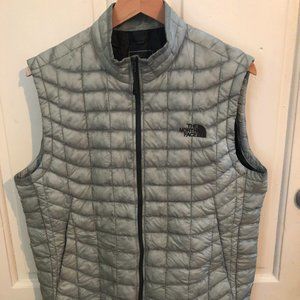 Men’s The North Face ThermoBall Eco Vest - Medium